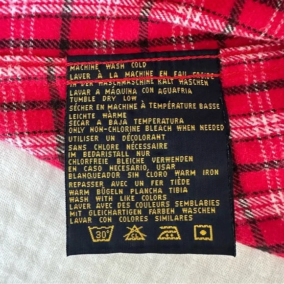 Disney 101 Dalmatians 100% Cotton Adorable Embroidered Red Flannel, Size M - Picture 6 of 9